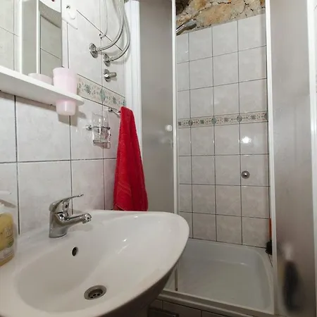 Suzana Guest house