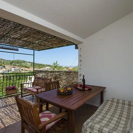 Suzana Guest house