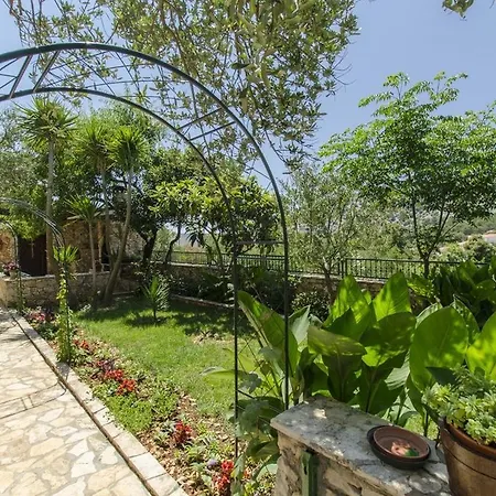 Suzana Guest house Razanj